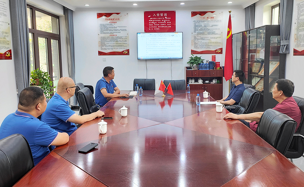 闻汛而动 向雨而行 马博真人网站领导“向前一步”驻守防汛第一线